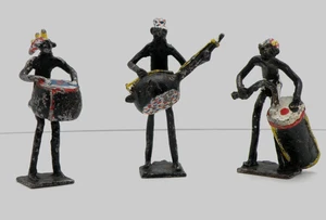 Vintage Volkskunst Metal Band 3 Figuren Musiker Trio Afrikaner Haitianer Voodoo Karneval - Bild 1 von 14