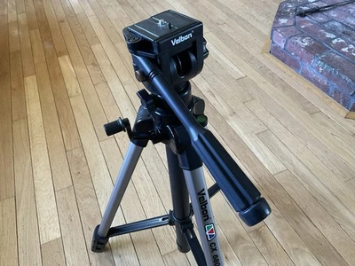 Trípode para videocámara de alta resistencia con cabezal panorámico bidireccional Velbon CX-680 Foto 1 de 4