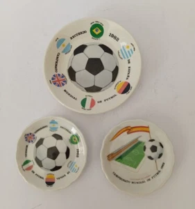 ♥ LOTTO 3 PIATTINI IN CERAMICA CAMPIONATO DEL MONDO DI CALCIO SPAGNA 1982 ITALIA - Foto 1 di 3