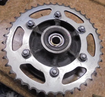 Kawasaki Ninja EX300 EX 300 EX300B 2014 transmisión por cadena trasera piñón engranaje eje Foto 1 de 4