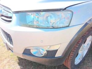 HOLDEN CAPTIVA 7 CG 01/2011-09/2015 STATION WAGON LEFT HEADLAMP GREY SURROUND - Picture 1 of 12