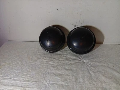 Volkswagen Golf 2 - Coppia Tappi  Ammortizzatori Posteriori Originali  - Immagine 1 di 3