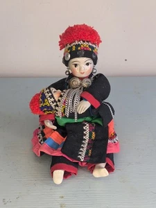 Estatuilla muñeca de porcelana tailandesa de Chang Mai de madre con bebé - Imagen 1 de 7