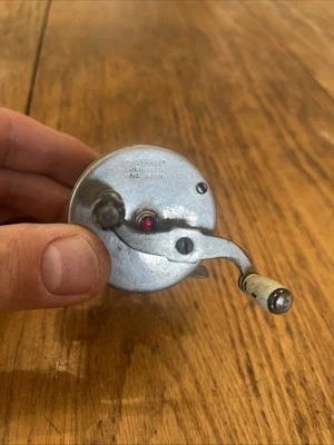 BRONSON BILTWELL JEWELED N.º 3300 PRE NIVEL VIENTO carrete fundido MICHIGAN EE. UU. Foto 1 de 4