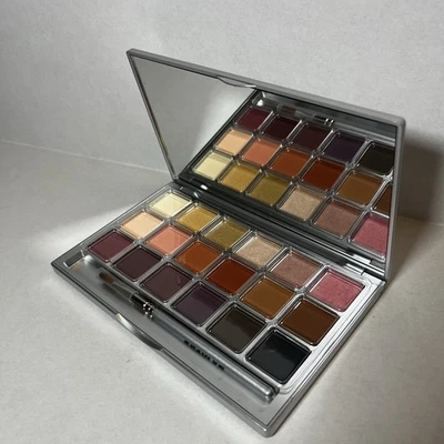 Kryolan 眼影紧凑型 V6 化妆盘 18 色 — 第 1/2 张图片