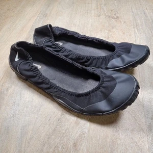Nike Studio Pack Yoga Ballet Dance Flats Women's Sz 8 Black Stretchy 555173-001 - Picture 1 of 8