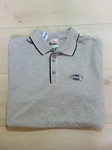 Polo grincheux brodé homme gris adulte gris moyen Disney Store neuf avec étiquette - Photo 1/8
