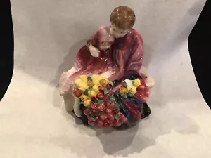 Royal Doulton ~ venditori di fiori bambini ~ HN 1342 ~ condizioni ottime ~ 1940 Prod - Foto 1 di 10