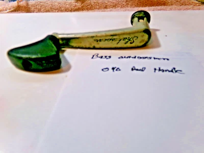 SHAKESPEARE OUTDOORSMAN FISHINING REEL  HANDLE IN GOOD SHAPE - Image 1 of 2