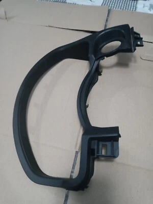 Nissan Armada 2008-2015 velocímetro bisel OEM ~ 68240ZQ00 Foto 1 de 4