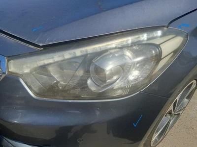 KIA CERATO LEFT HEADLAMP YD, HID TYPE, 04/13-02/16 13 14 15 16 - image 1 of 4