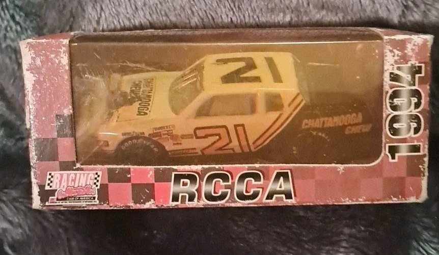 Racing Collectables  RCCA 1994  #21 David Pearson  1985 Monte Carlo 1 Of  16,128 - Image 1 of 4