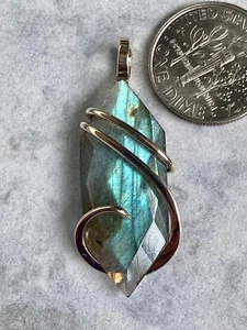 18,10ct Labradorit facettierter Schild Anhänger in geschmiedetem 14k Gelbgold Gesamtgewicht - Bild 1 von 12