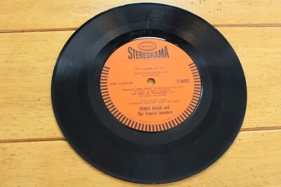 PRINCE KALUA AND THE TROPICAL ISLANDERS 33RPM 7" VINYL RECORD VG- EPIC JUKEBOX - Image 1 of 4
