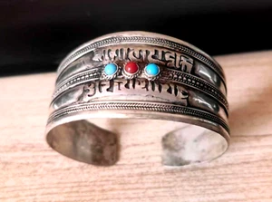Vintage Nepal Tibetan Silver Sanskrit Mantra Filigreed Cuff Buddhist OM Bracelet - Picture 1 of 5