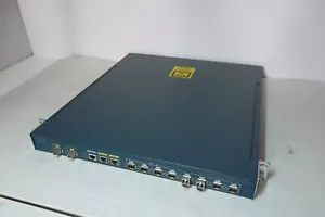Routeur de stockage CISCO SN 5428 monté en rack RJ-45 SFP IP iSCSI/Fibre Channel FD - Photo 1/12