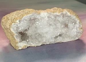 Geoda blanca natural cuarzo cristal mineral muestra curación - Imagen 1 de 8