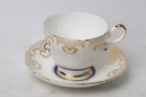 Collectible Vintage Gold Blue Regency Bone China Tea Cup Saucer Made in England - Picture 1 of 6