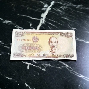 Vietnam 1988 1000 Dong Bank Note Uncirculated - Picture 1 of 3