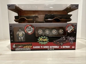 NEW Jada Toys 30873 Batman 1966 TV Series BATMOBILE 1:24 Scale Vehicle w/Figure - Picture 1 of 7