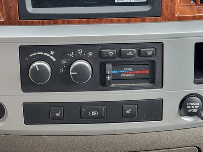 2006 Dodge Ram 1500 A/C Heater Dual Zone Control Switch Ident : P55056570AC OEM - Image 1 of 4