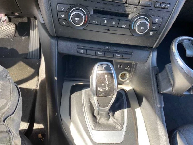 Conjunto de palanca de cambios automática BMW X1 2013 Foto 1 de 4
