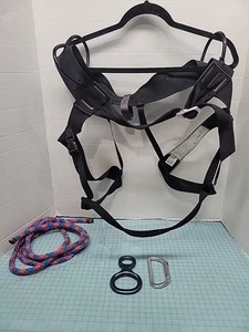Black Diamond Momentum Climbing Harness XL (34-37'') - Picture 1 of 20