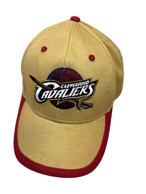 Gorra de baloncesto Cleveland Cavaliers NBA Elevation Cavs caqui con tirantes NUEVA Foto 1 de 4