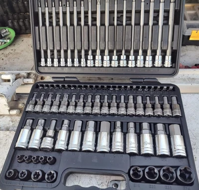 GEARWRENCH  80742  Master SAE/Metric Hex And Torx Bit Socket Set - 84 Pc. - Image 1 of 4