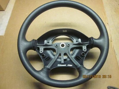 Dodge Stratus 2001-06 volante nos Foto 1 de 4