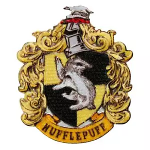 Iron-on patch Harry Potter© Hufflepuff coat of arms licenses patch NEW - Picture 1 of 2