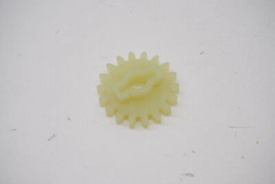 CRF250R Oil Pump Driven Gear (18T) OEM 15133-KRN-A40 Honda CRF250 2010-2017 G12 - Image 1 of 2