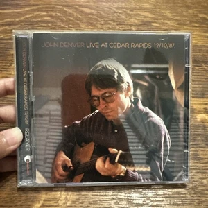 JOHN DENVER LIVE AT CEDAR RAPIDS 12/10/87 2 CD VERY GOOD CONDITION - Picture 1 of 6