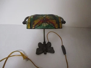BUTTERFLY Stained Glass Desk Lamp Tiffany Style Banker Metal Base Electric - Picture 1 of 11