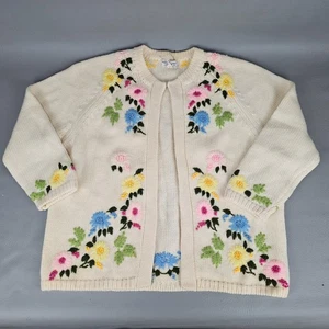 Vintage Fully Fashioned Women's Sz 42 Wool Embroidered Floral Cardigan 1960s - Picture 1 of 14
