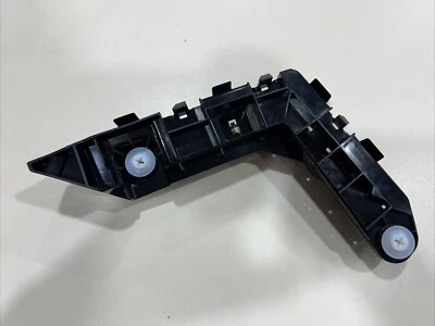 BUMPER CLIP FENDER BRACKET COVER FRONT Passenger SIDE RH CAR for ACURA TLX 21-23 - Image 1 of 3