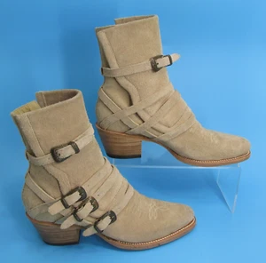 Botín Stetson Katie Beige Tostado Gamuza Vamp Tirantes 4 Hebillas $285 Minorista - TALLA 8 - Imagen 1 de 12