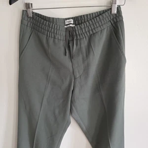 Men's Flippa K Green Stretch Trouser sz. 32x28 EUC - Picture 1 of 8