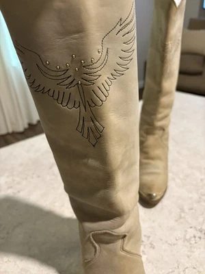RARE Vintage 70’s Thunderbird Beige Soft Leather Dingo Boots 9 M Silver Toe Cap - Image 1 of 4