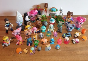 Paquete de figuras vintage Polly Pocket Bratz tienda de mascotas Ryans world Disney y más - Imagen 1 de 10
