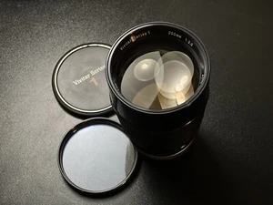 Vivitar Series 1 200mm F3 telephoto lens | Canon FD Mount - Picture 1 of 7