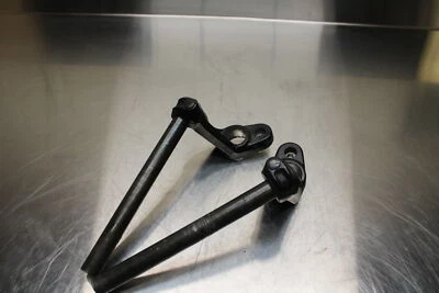 86 SUZUKI GS750ES IZQUIERDA DERECHA CLIP ONS MANILLAR CONJUNTO PAR BB140 Foto 1 de 4