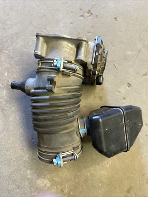 2011-2016 TOYOTA SIENNA AIR CLEANER INTAKE HOSE 17893-0P090 OEM - Image 1 of 4