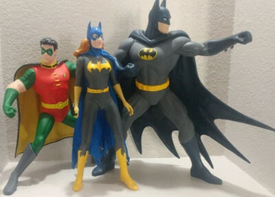 Figura PVC Batman 1995 Batgirl 2000 Robin TM y DC Comics Super Heroes Collection Foto 1 de 4