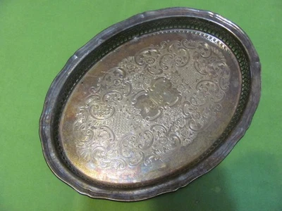 Bandeja de galería ovalada vintage Oneida Chippendale 14,75" Foto 1 de 4