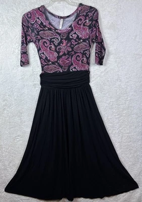 Leggings Queen Long Dress, Geometric Two Tone With Black Bottom- Medium - Image 1 of 4