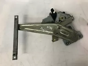 Honda Insight 1.3 Petrol IMA 2011 Passenger Left Side Rear Window Winder Motor  - Picture 1 of 4