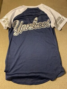 Womens G-III 4her By Carl Banks Baseball Jersey New York Yankees Small S - Bild 1 von 2