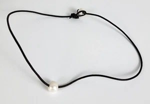 White Natural Pearl Toggle Leather Cord Necklace Brown 22 Inch Minimalist - Picture 1 of 5