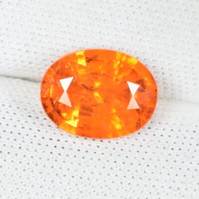 2.90 ct  DAZZLING  FANTA ORANGE  NATURAL SPESSARTITE GARNET  See Vdo 5863  APD - Image 1 of 2